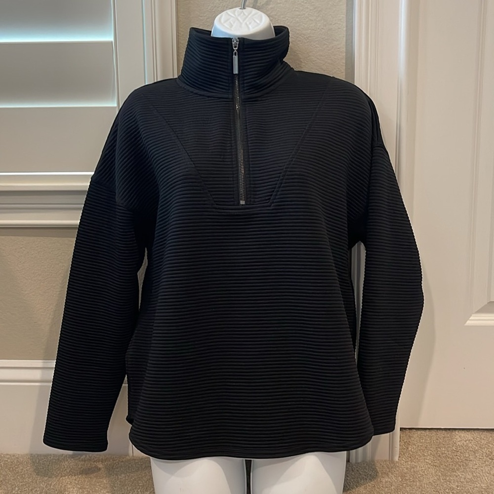 NWOT Kinesis zip pull over XS